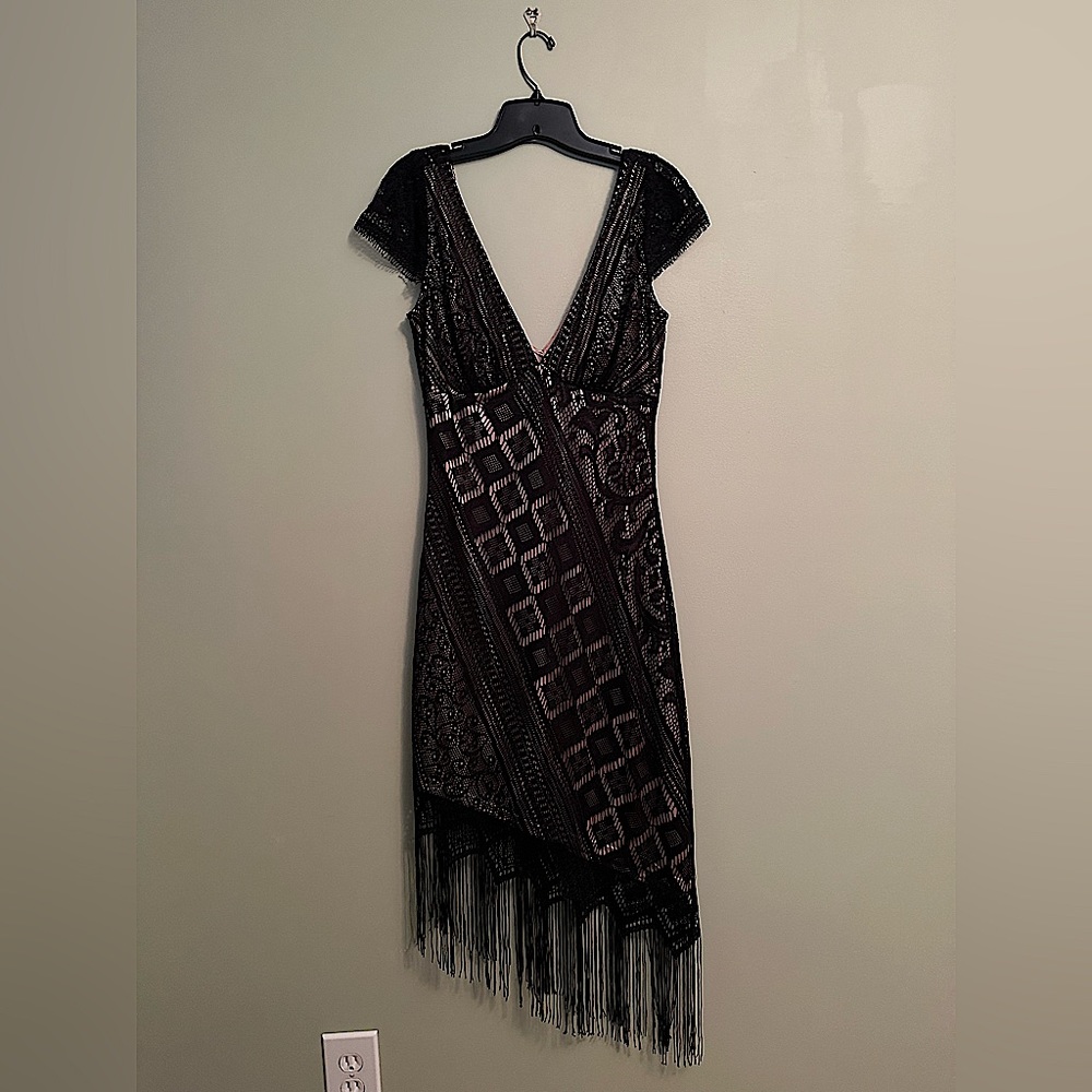 NWOT Moda International by Victoria’s Secret cocktail dress w/beige silky liner. - Picture 1 of 3